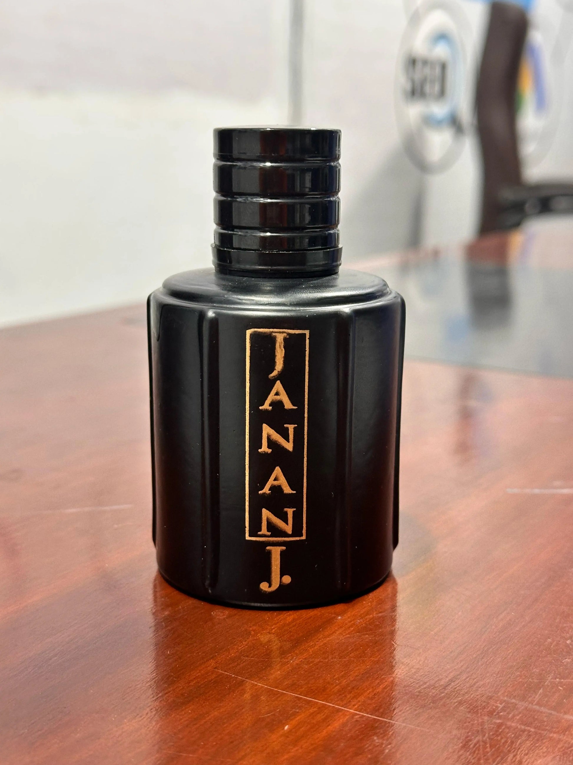 Janan perfume Pack Of 2 (E+J) With Free Delivery. - Fusion Auraarabic-aura-watch-side-view